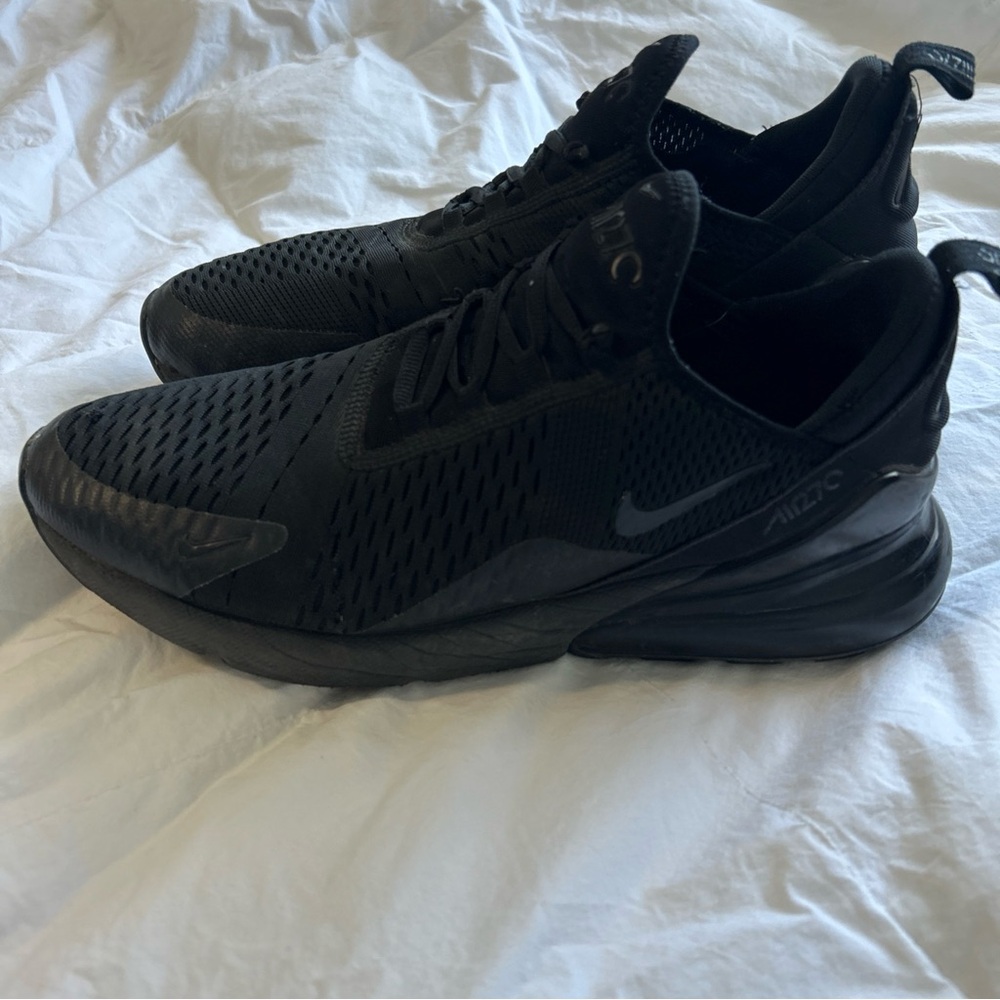 Nike Air Max 270 Triple Black Sneakers